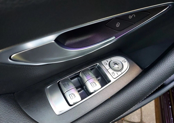 Mercedes-Benz Klasa E cena 274900 przebieg: 29089, rok produkcji 2022 z Żuromin małe 667